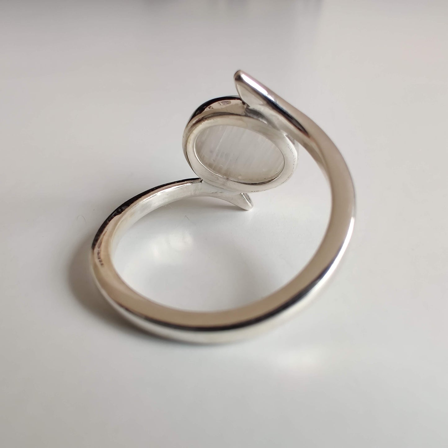 Moonstone Twist 925 Sterling Silver Ring - Rivendell Shop