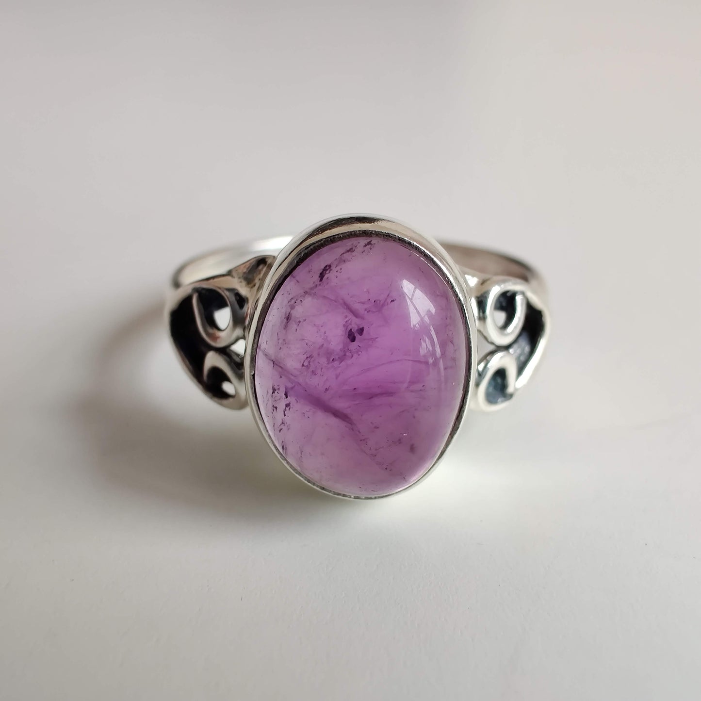 Amethyst Oval 925 Sterling Silver Ring with Heart Design - Rivendell Shop