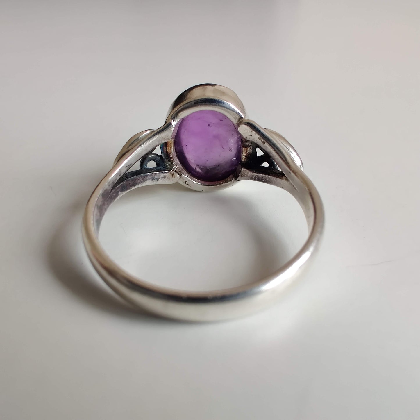 Amethyst Oval 925 Sterling Silver Ring with Heart Design - Rivendell Shop