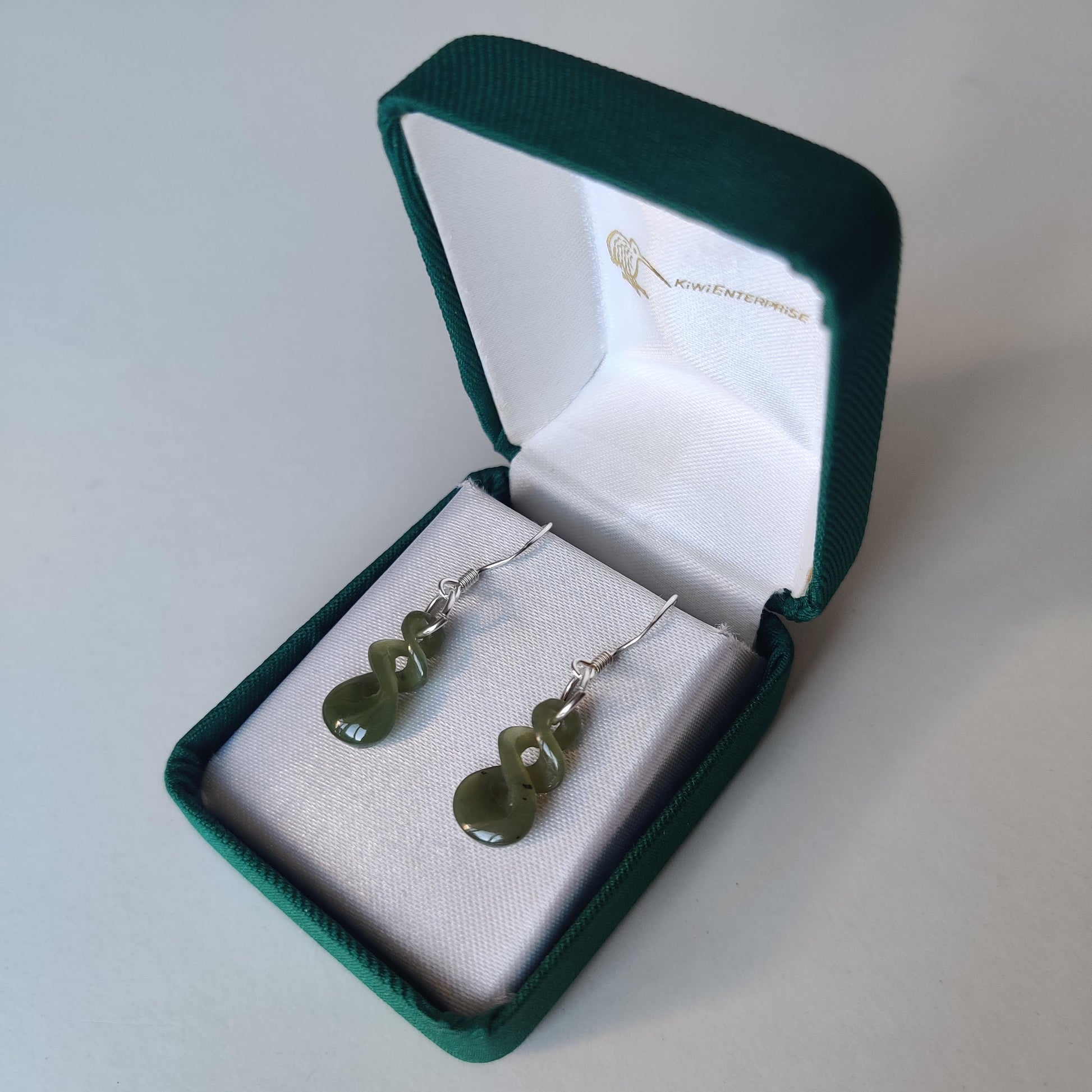 Double Twist Pikoura Greenstone Earrings - Rivendell Shop