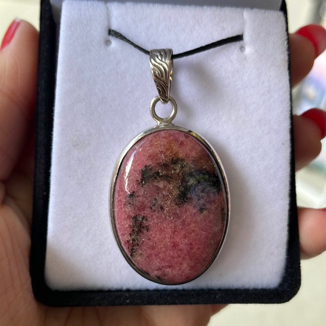 Rhodonite silver pendant - Rivendell Shop