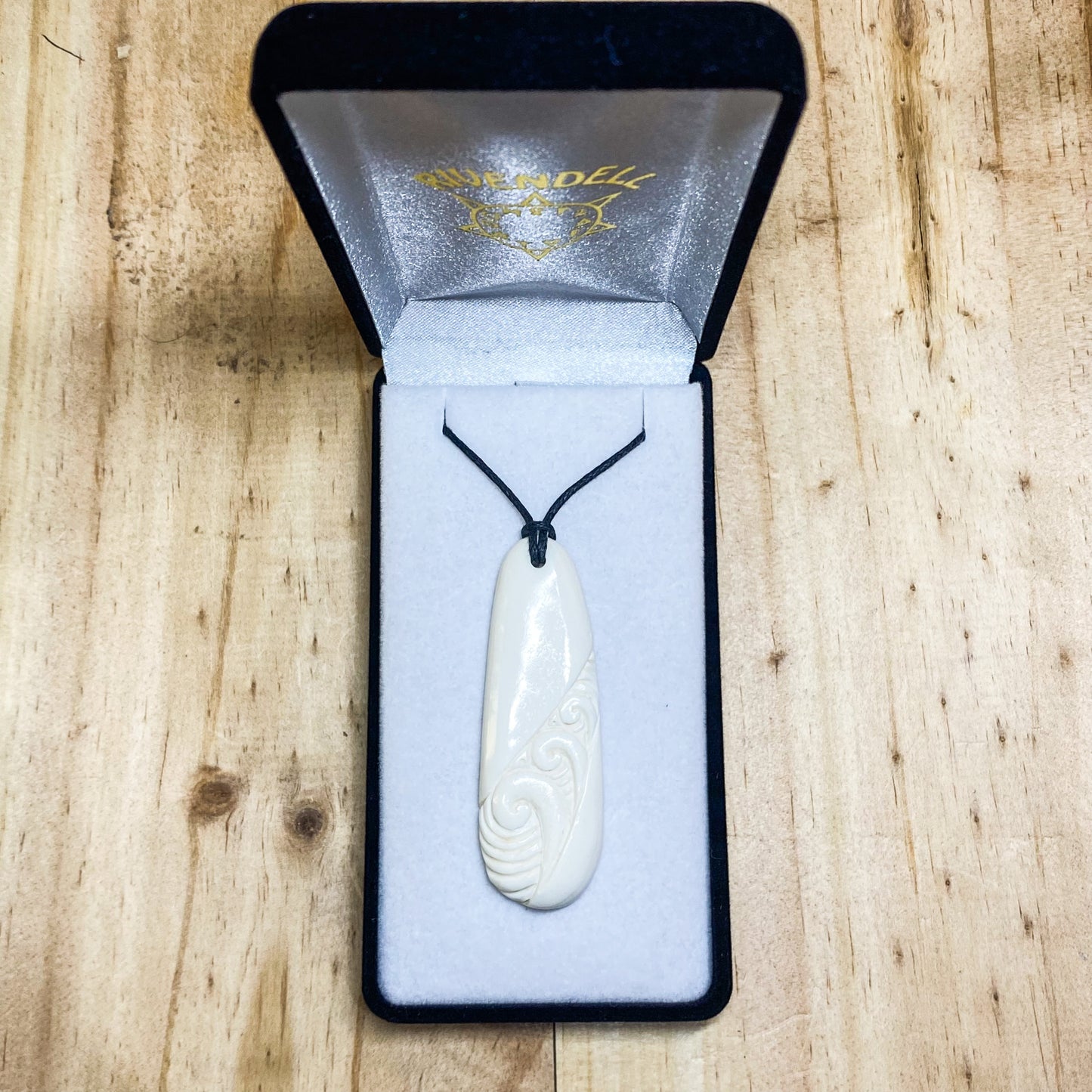 Handcarved Bone Carving Pendant - Patu - Rivendell Shop