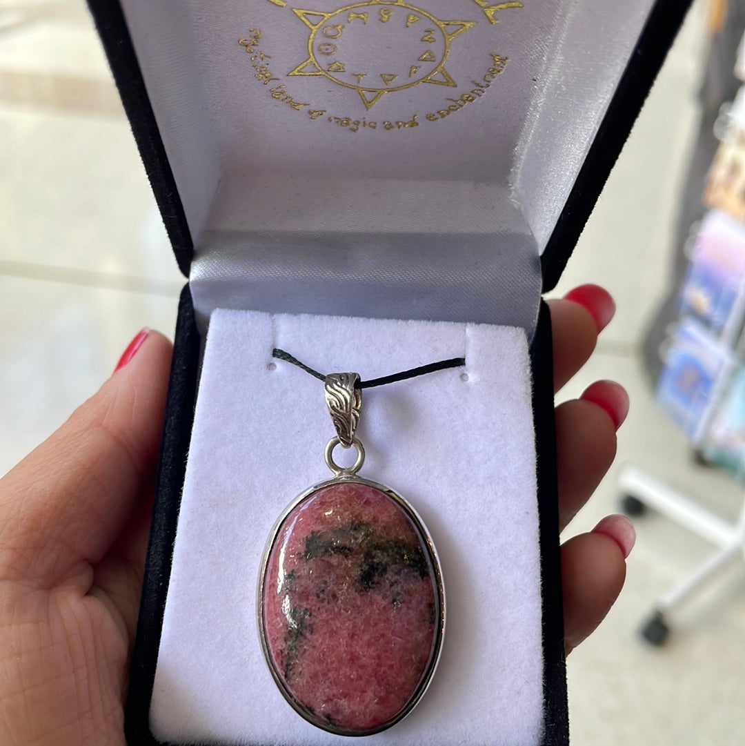 Rhodonite silver pendant - Rivendell Shop