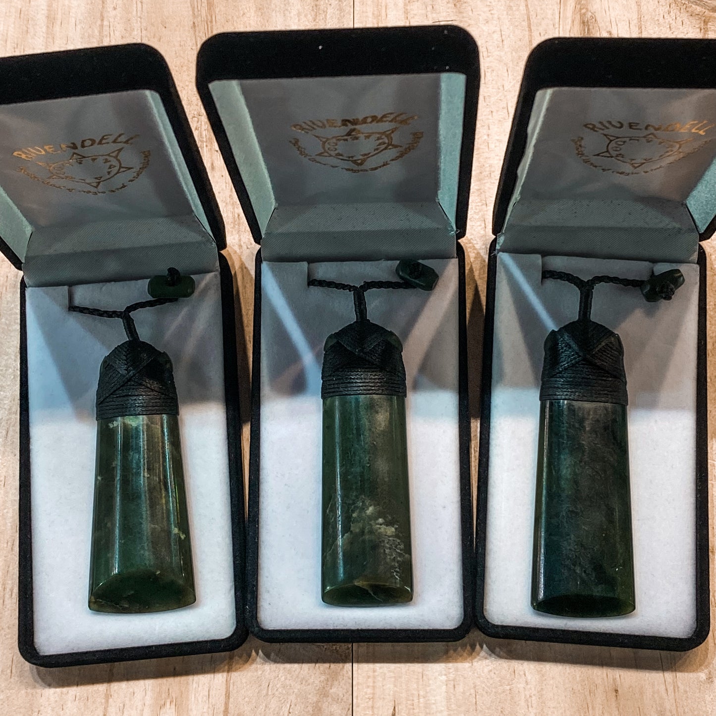 Greenstone Toki Pendant 80x25 mm - Rivendell Shop