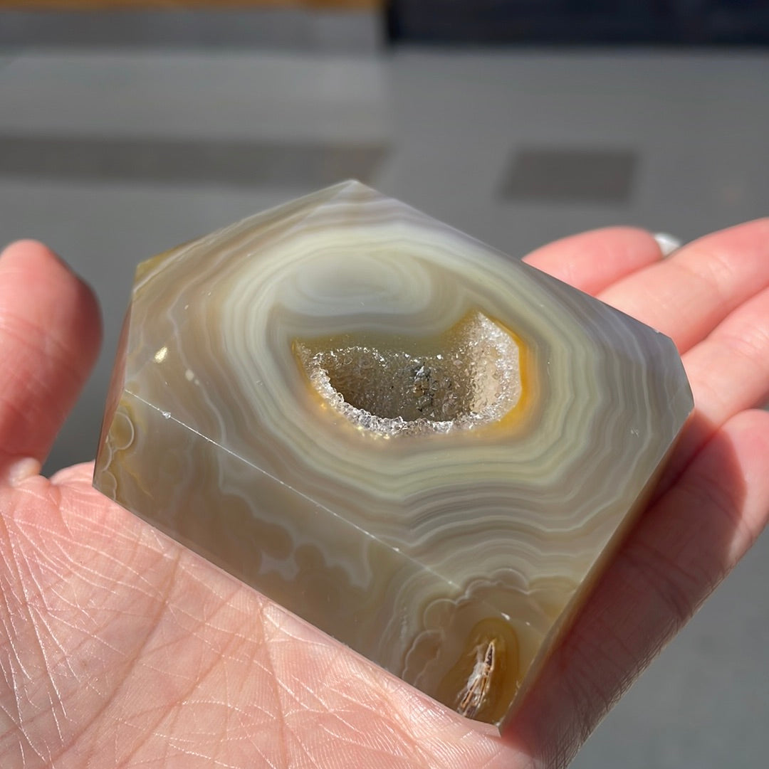 Agate standing piece - Rivendell Shop