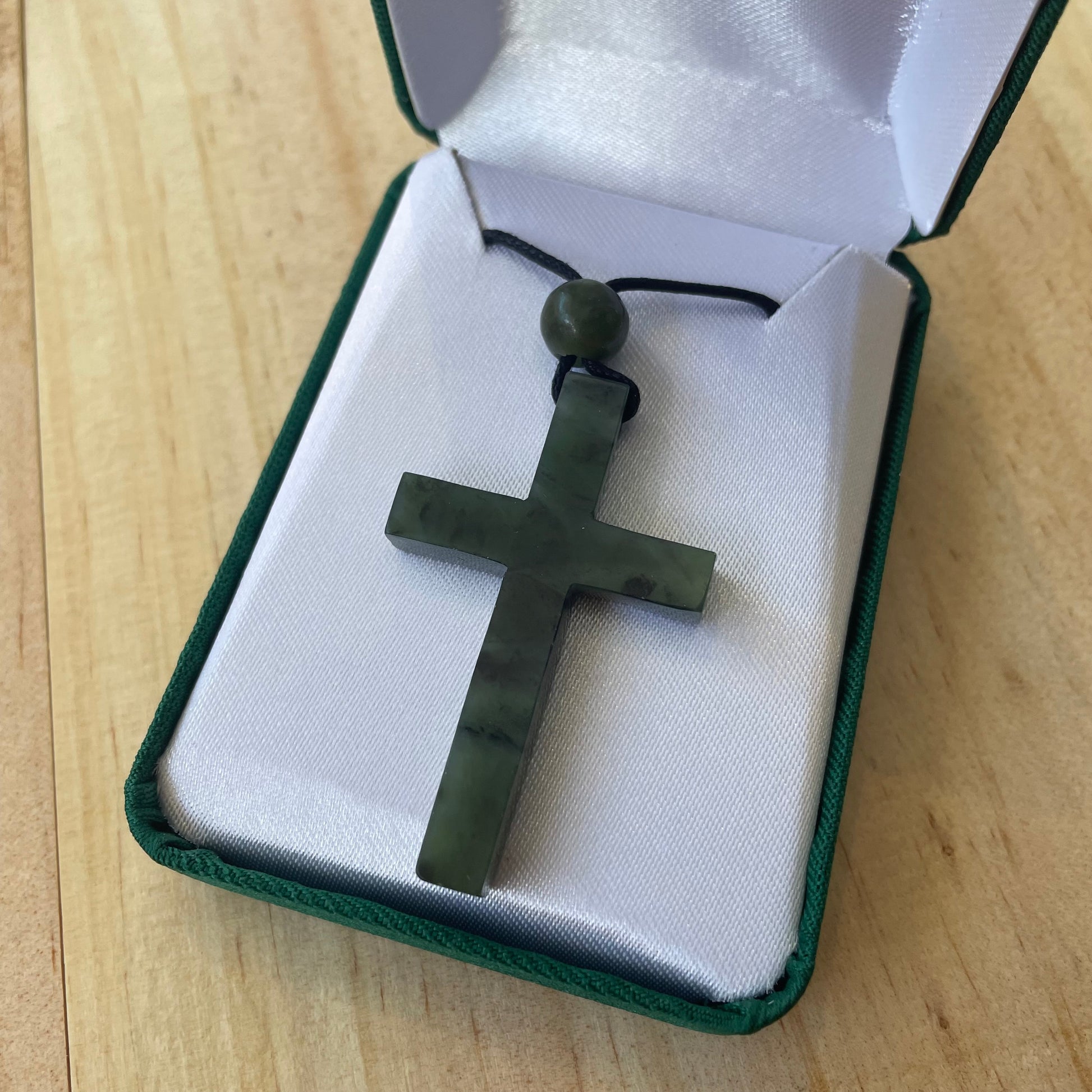 Cross Pendant 4.5 x 3cm - Rivendell Shop