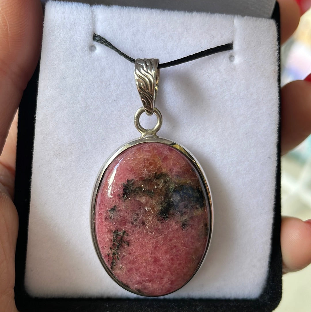 Rhodonite silver pendant - Rivendell Shop