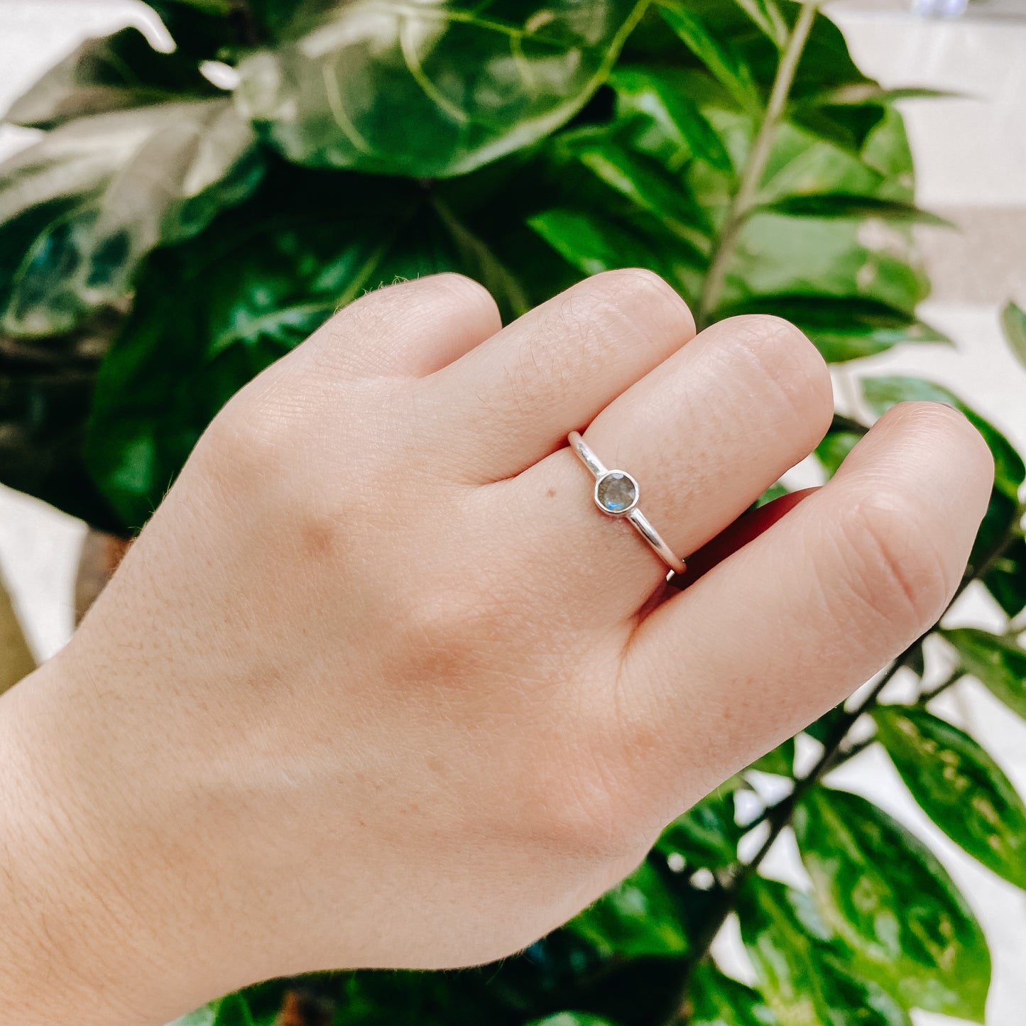 Labradorite Delicate 925 Sterling Silver Ring - Rivendell Shop