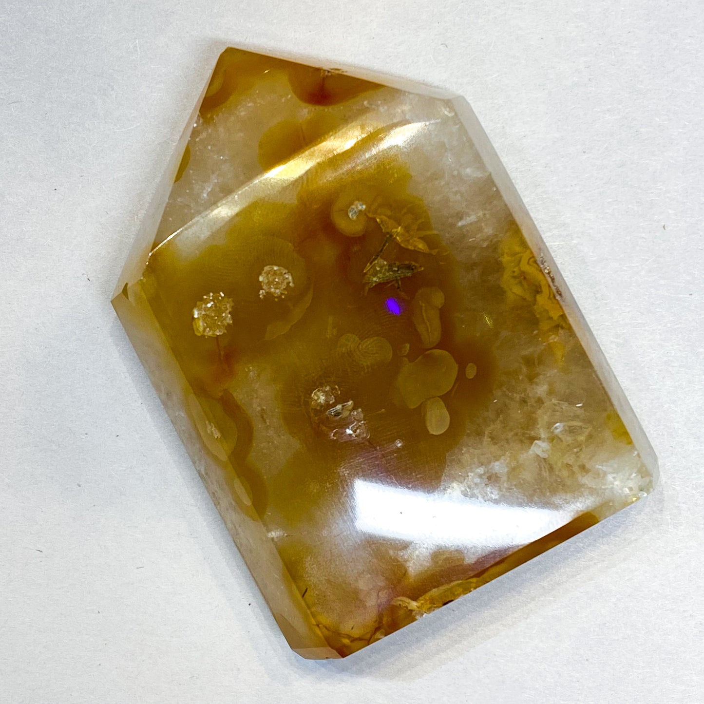 Standing Agate piece - Rivendell Shop