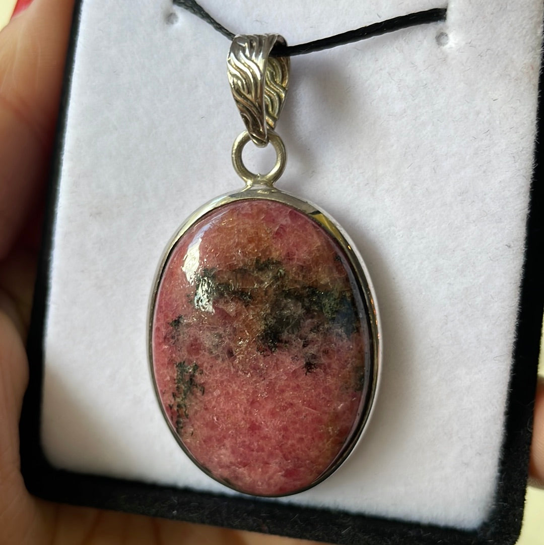Rhodonite silver pendant - Rivendell Shop