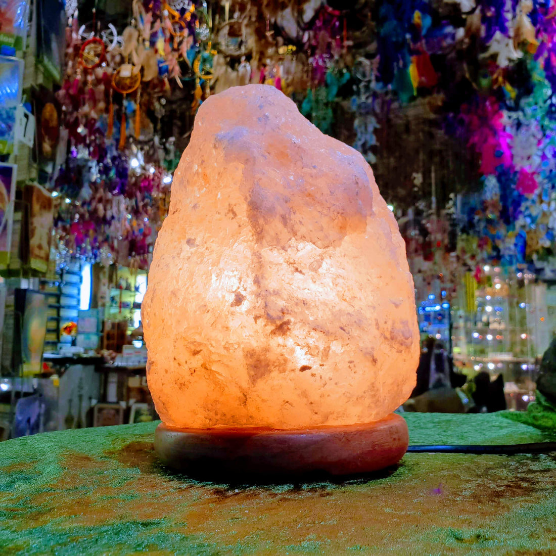 5 benefits of Himalayan Salt Lamps – Rivendell Shop