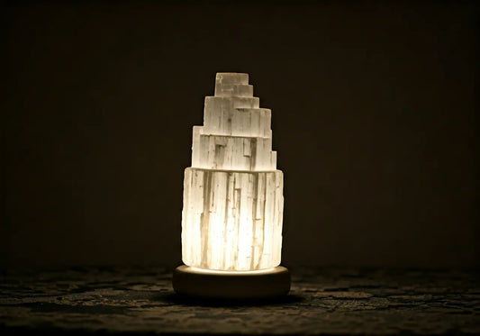 7 Fascinating Facts About Selenite Lamps For New Age Enthusiasts
