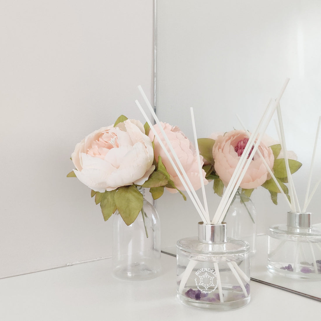 3 Reasons Why You Should Get a Crystal-infused Reed Diffuser