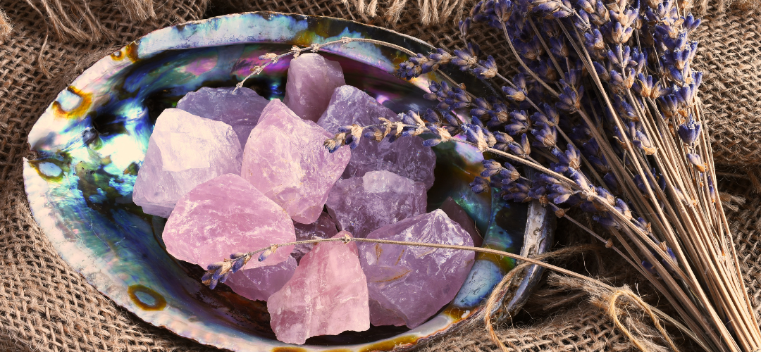 The Healing Properties of Rose Quartz: A Guide to its Meaning and Uses