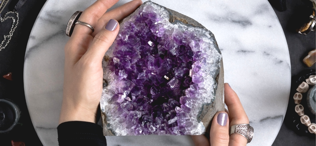The Healing Benefits of Amethyst and How to Use it for Personal Growth
