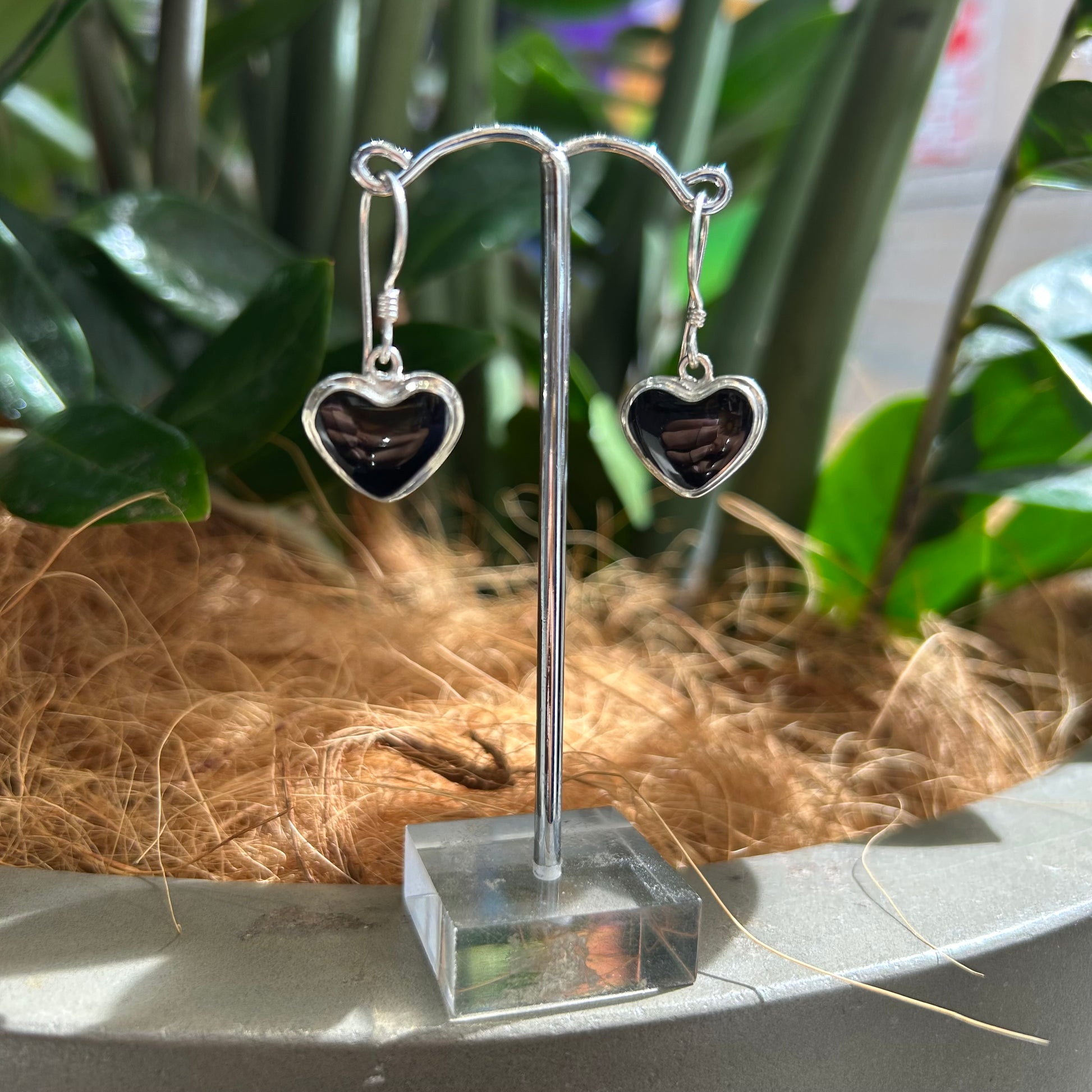 Black Coral Earrings - Heart - Rivendell Shop
