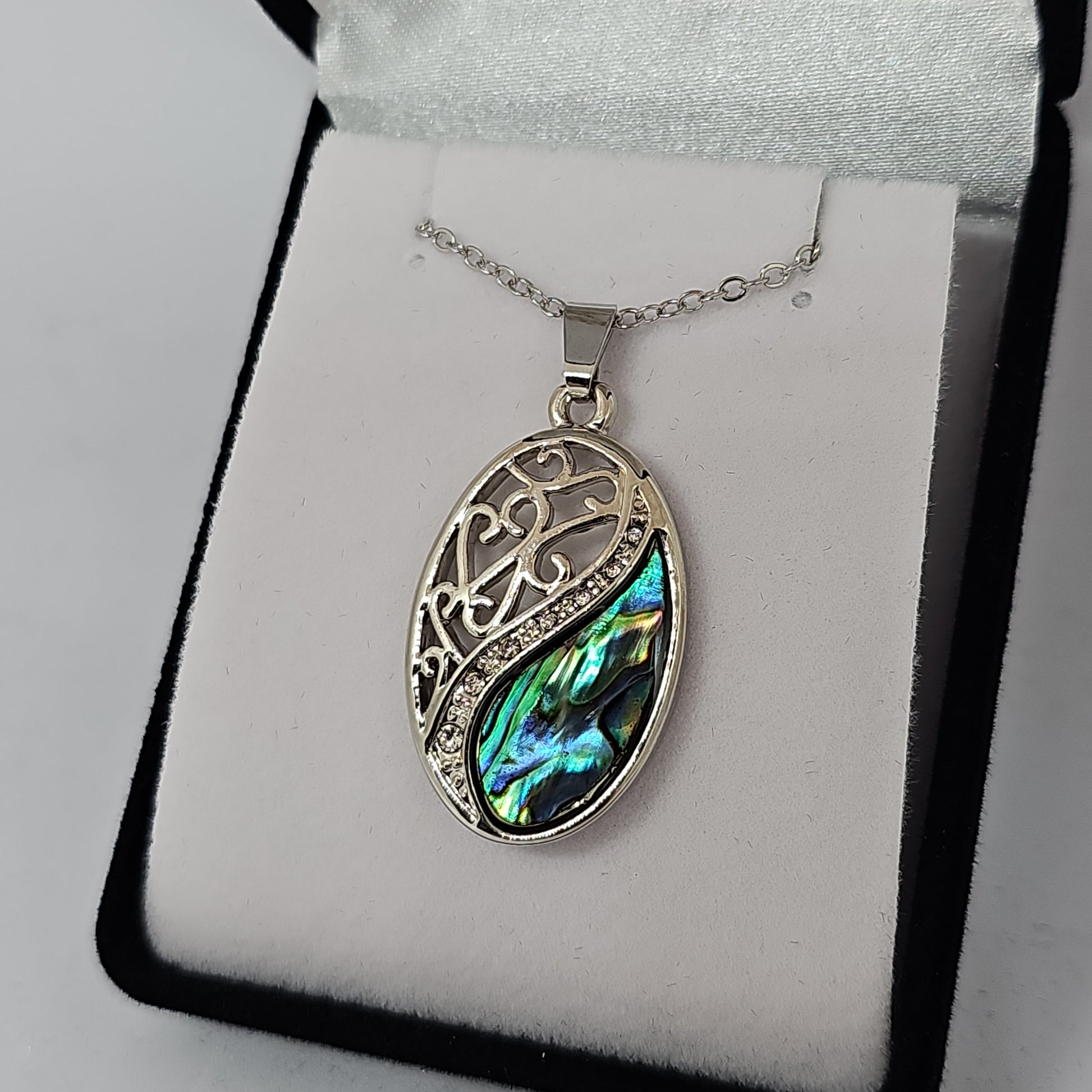 Paua pendant - oval - Rivendell Shop