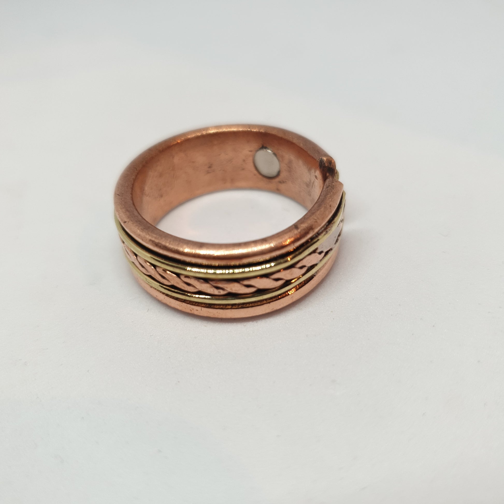 Twist Copper Magnetic Ring - Rivendell Shop