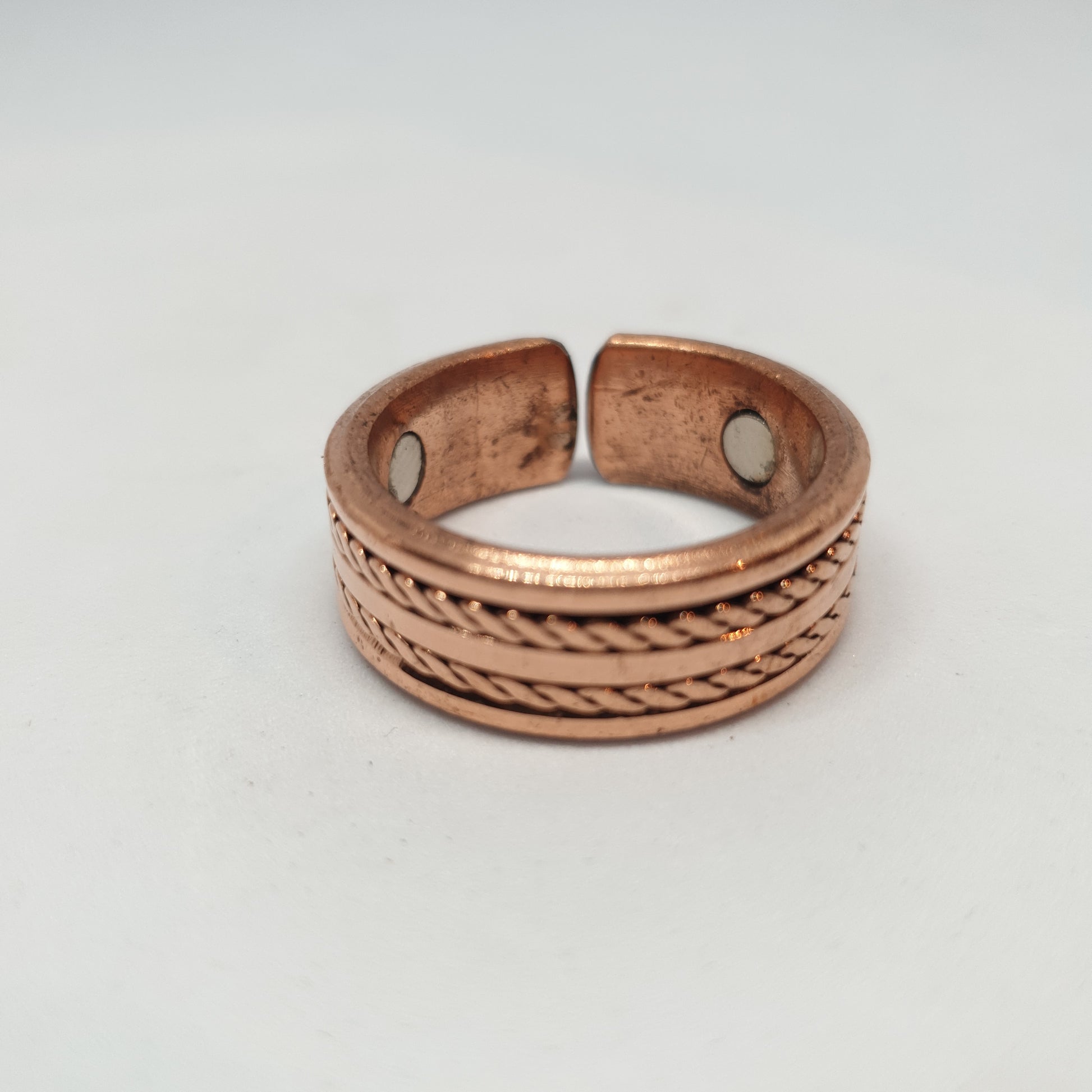 Doubl Twist Copper Magnetic Ring - Rivendell Shop