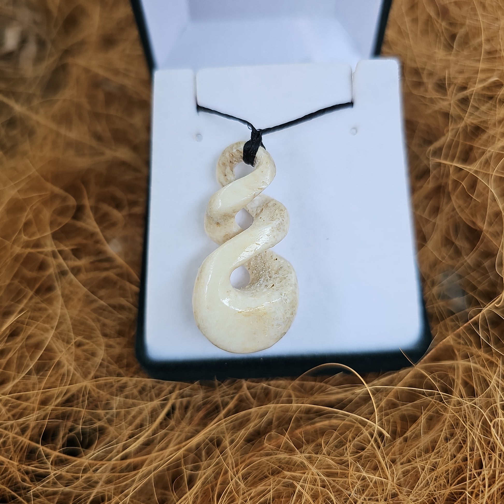 Whale bone - triple twist - Rivendell Shop