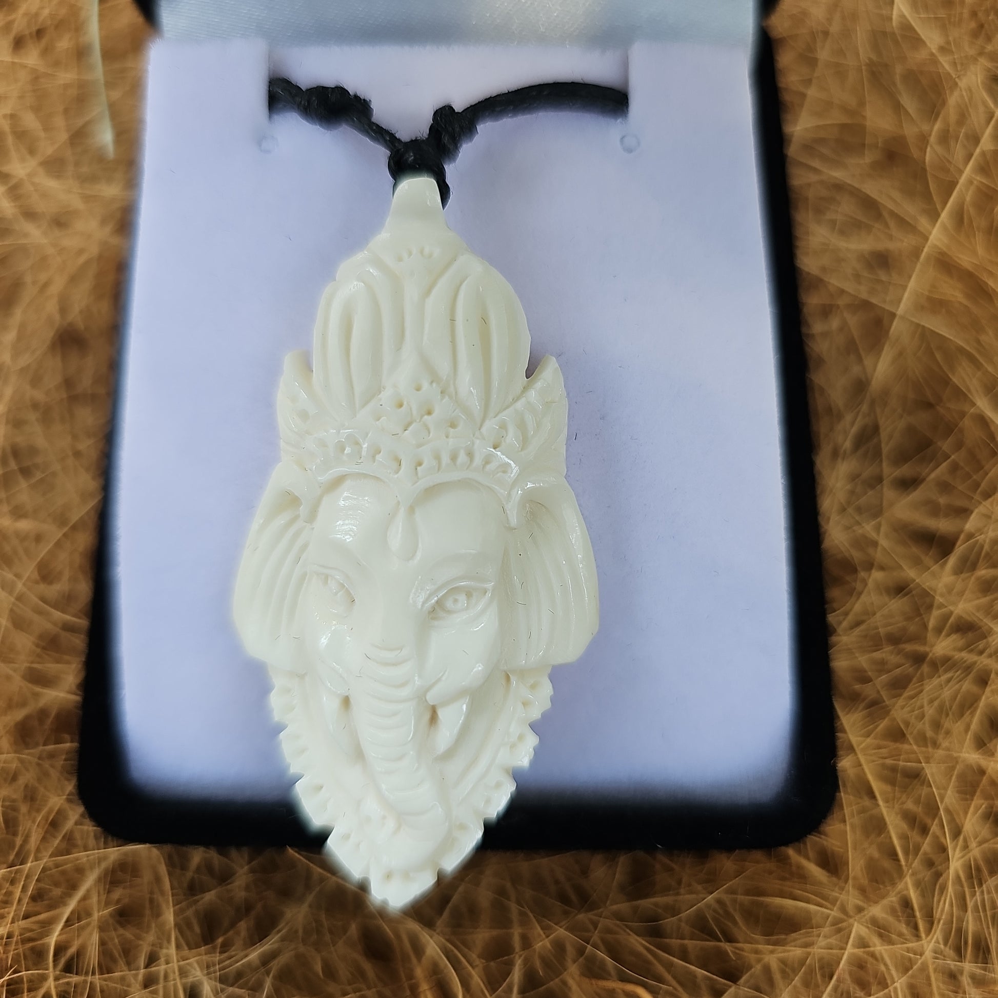 Ganesh Bone Carving white - Rivendell Shop