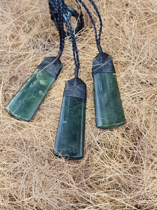 Greenstone Toki Pendant 60x20mm - Rivendell Shop