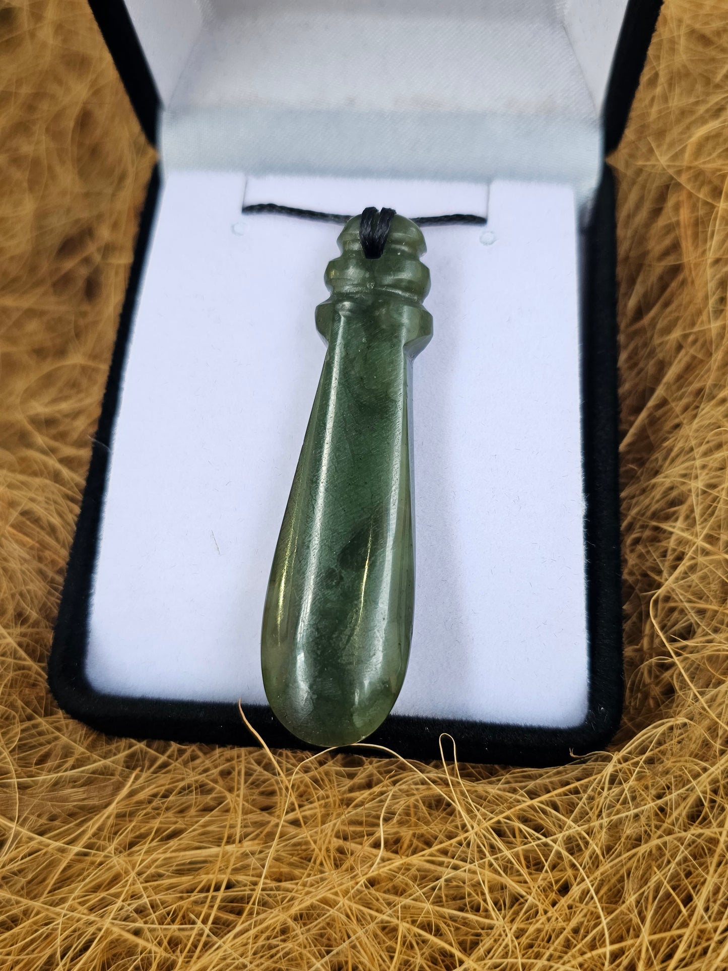 Greenstone Patu Pendant - Rivendell Shop