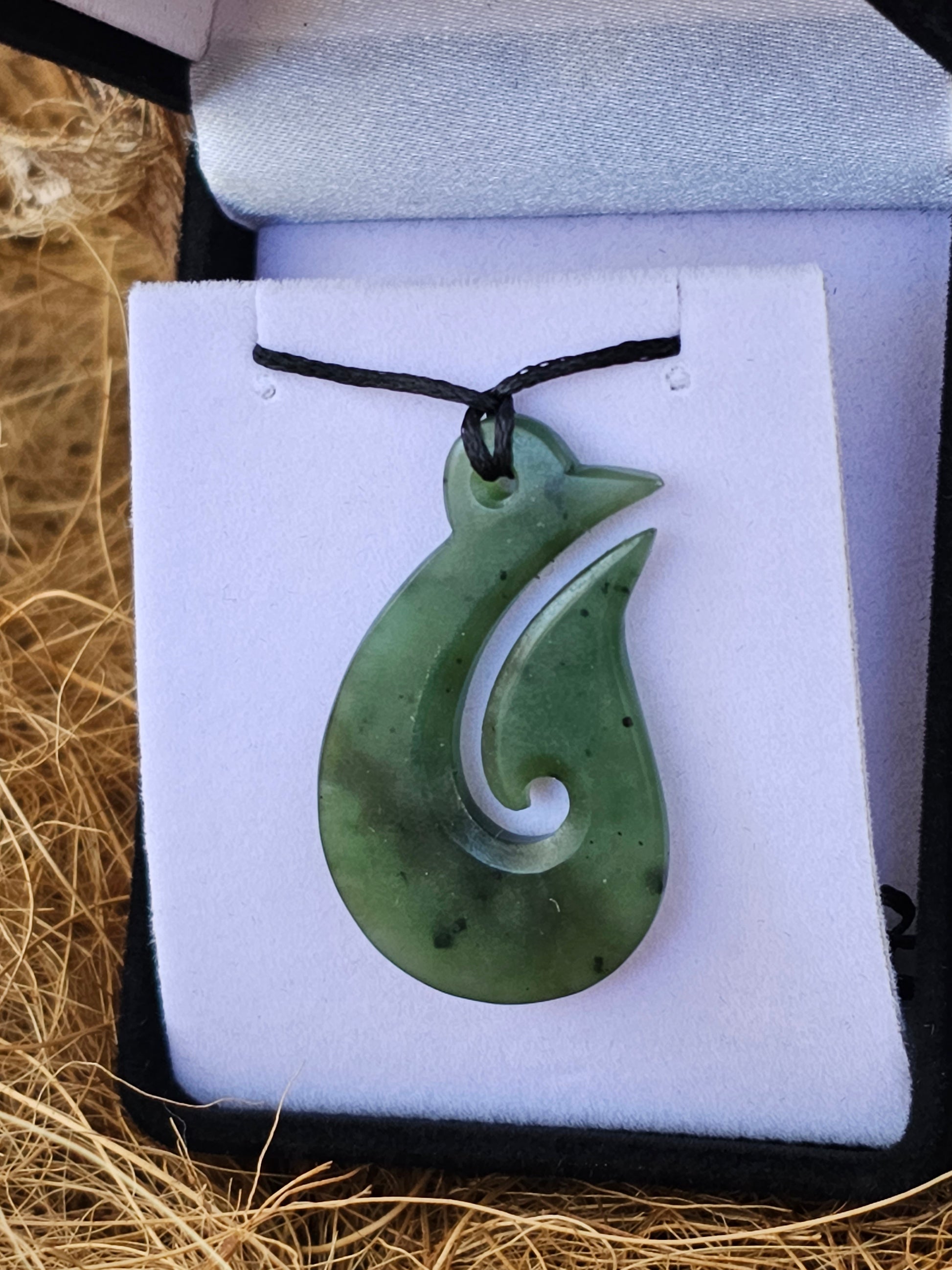 Hei Matau (Hook) Greenstone Pendant - Rivendell Shop