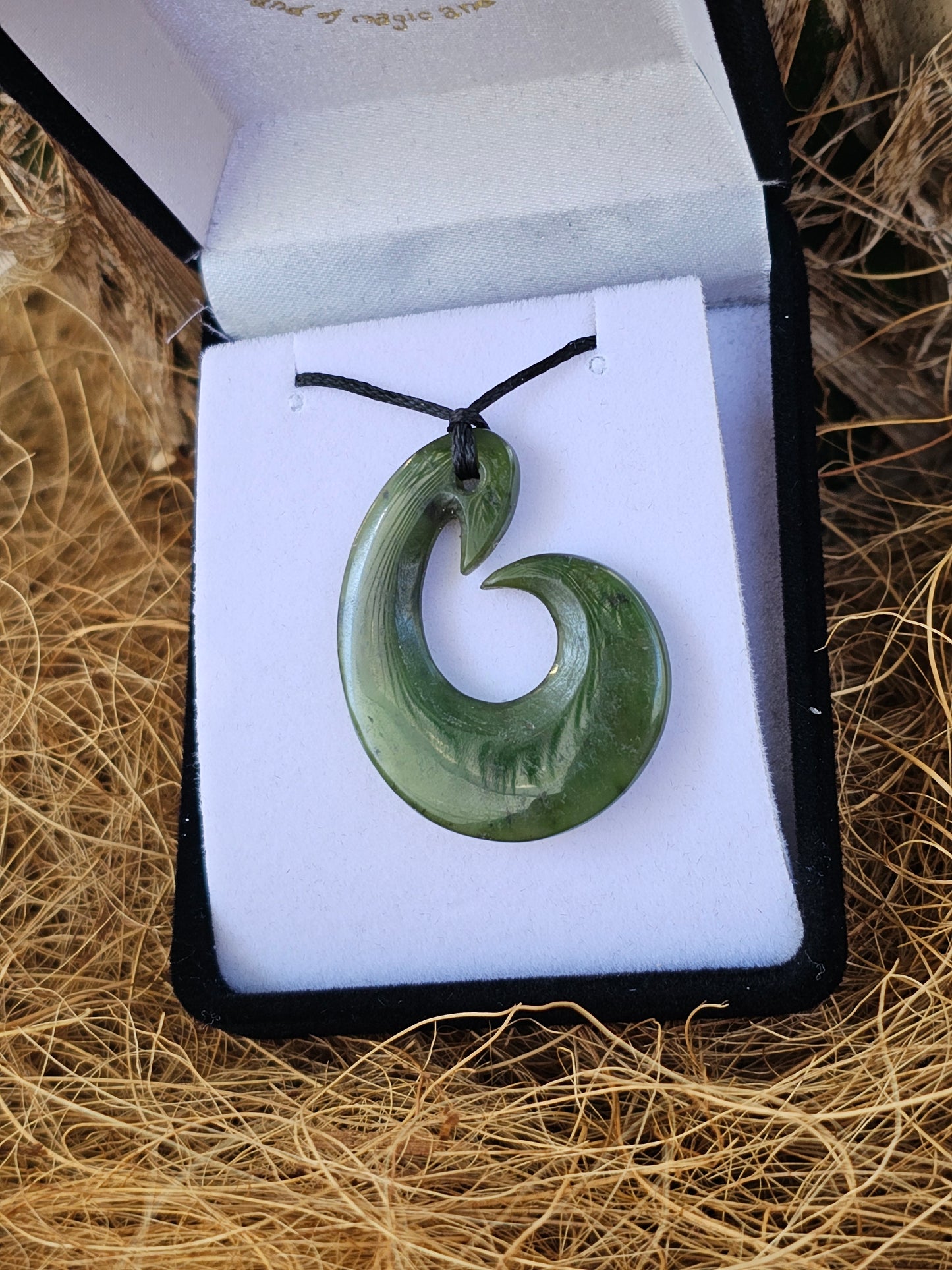 Hei Matau (Hook) Greenstone Pendant - Rivendell Shop