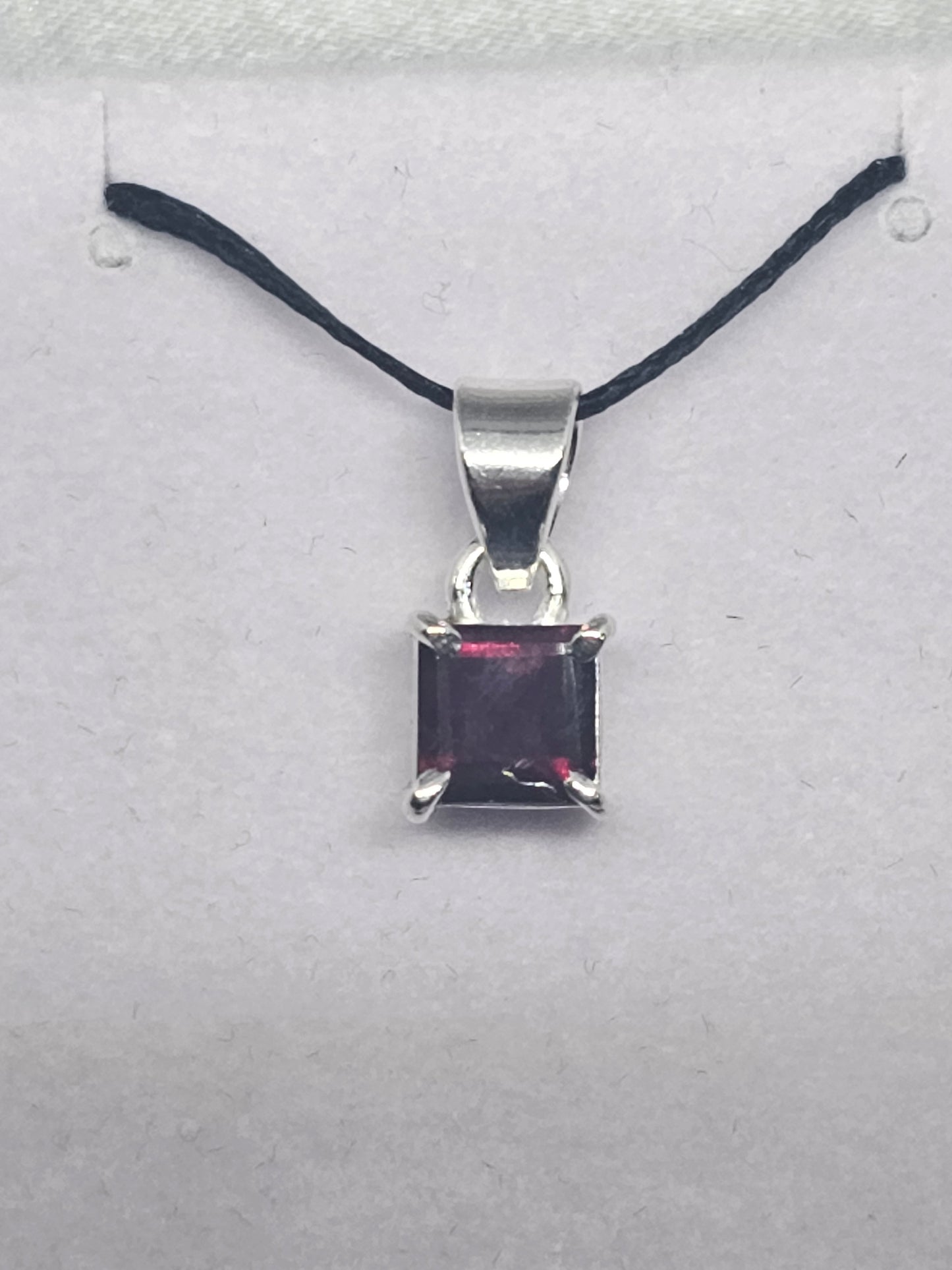 Garnet Pendant - Rivendell Shop