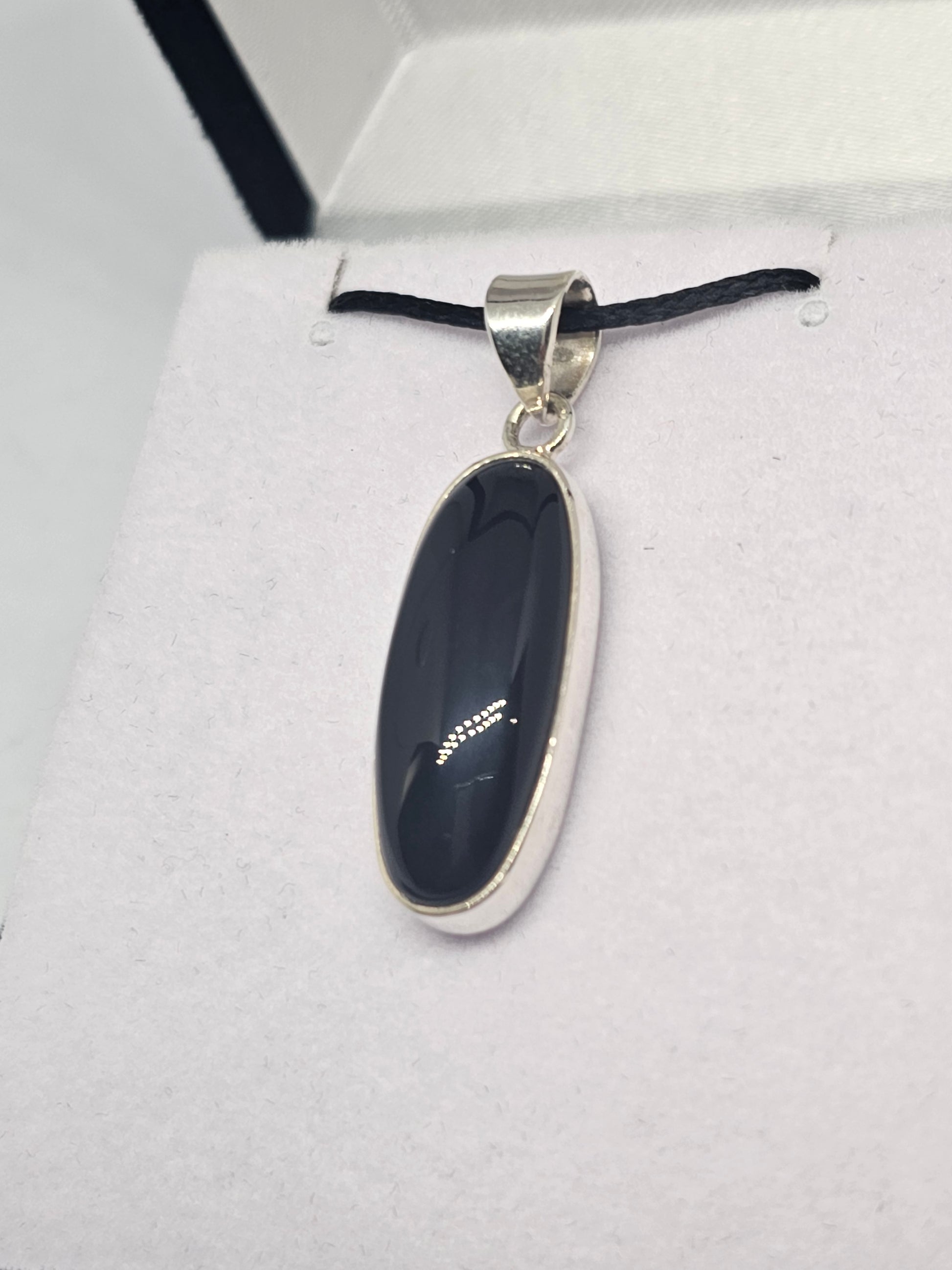 Black Onyx Pendant - Rivendell Shop