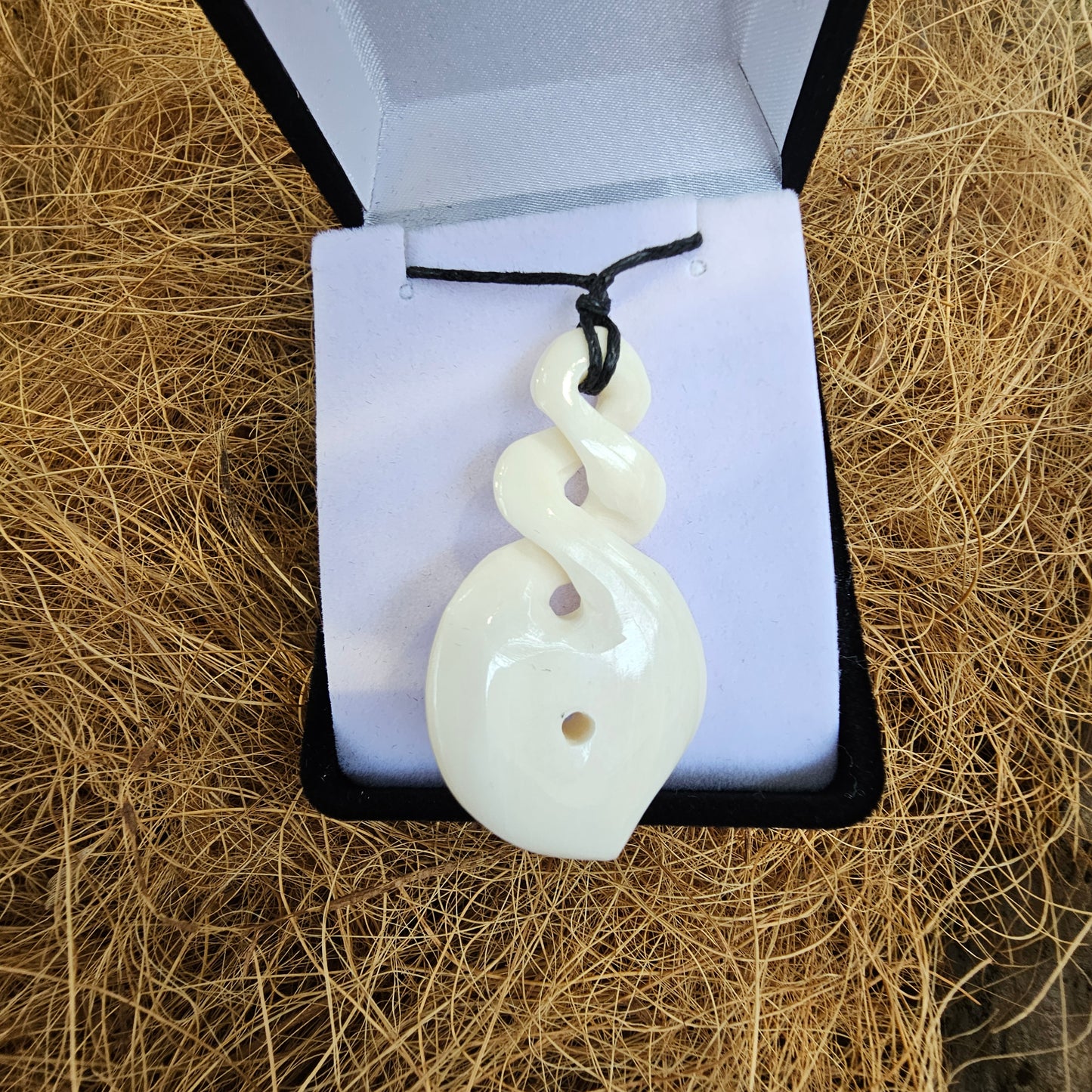 Handcarved Twist Bone Carving Pendant - Rivendell Shop