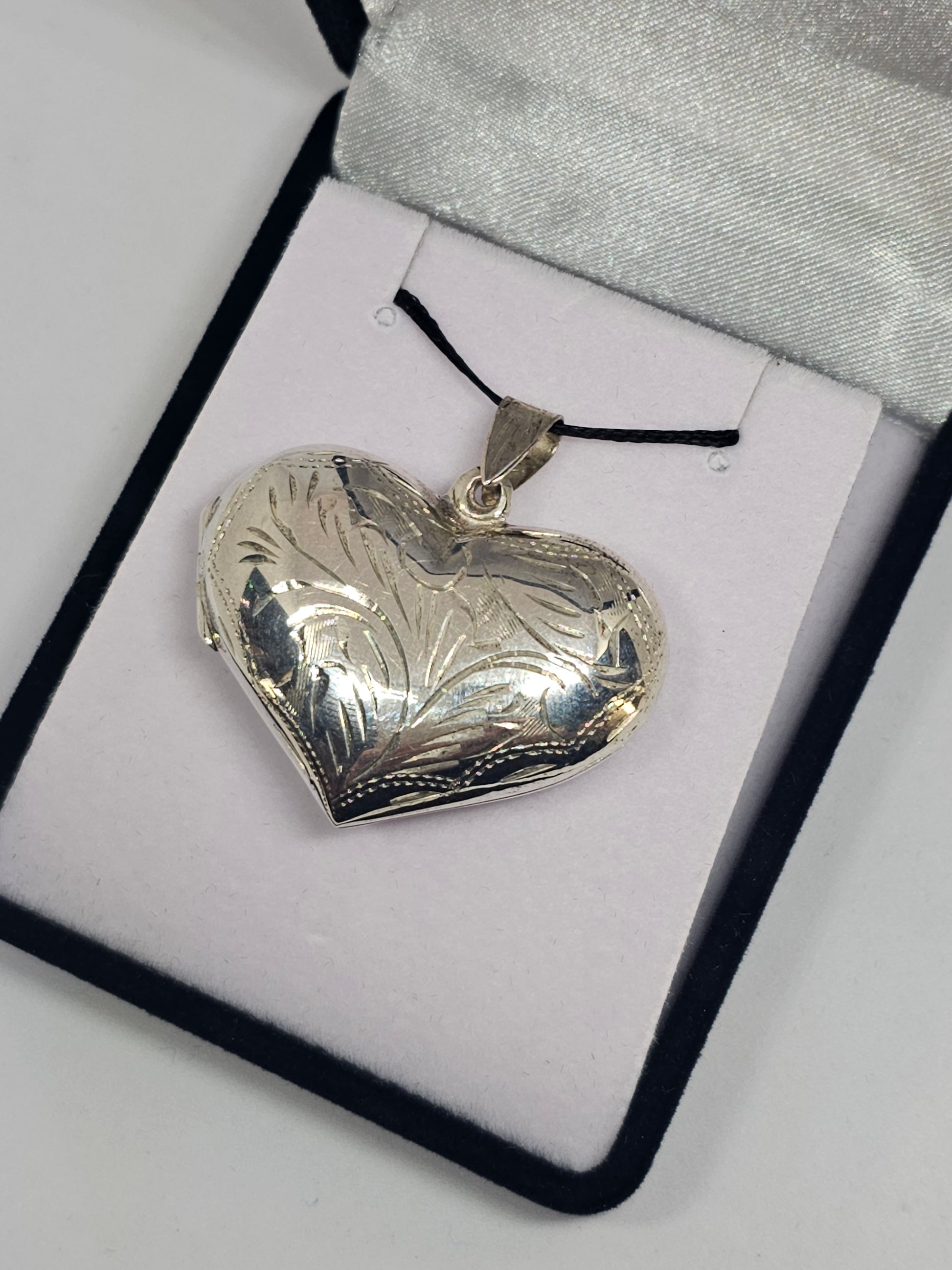 Sterling Silver Antique look Heart Locket - Rivendell Shop