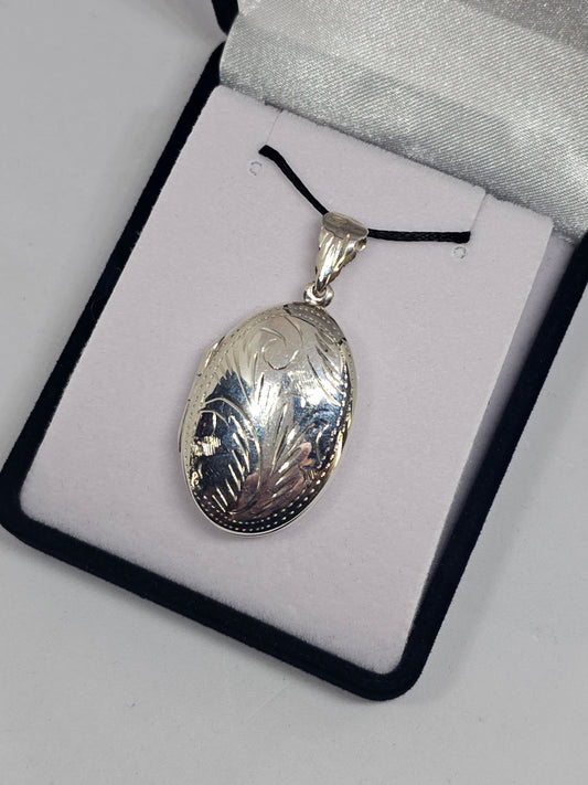 Sterling Silver Antique look Locket - Rivendell Shop