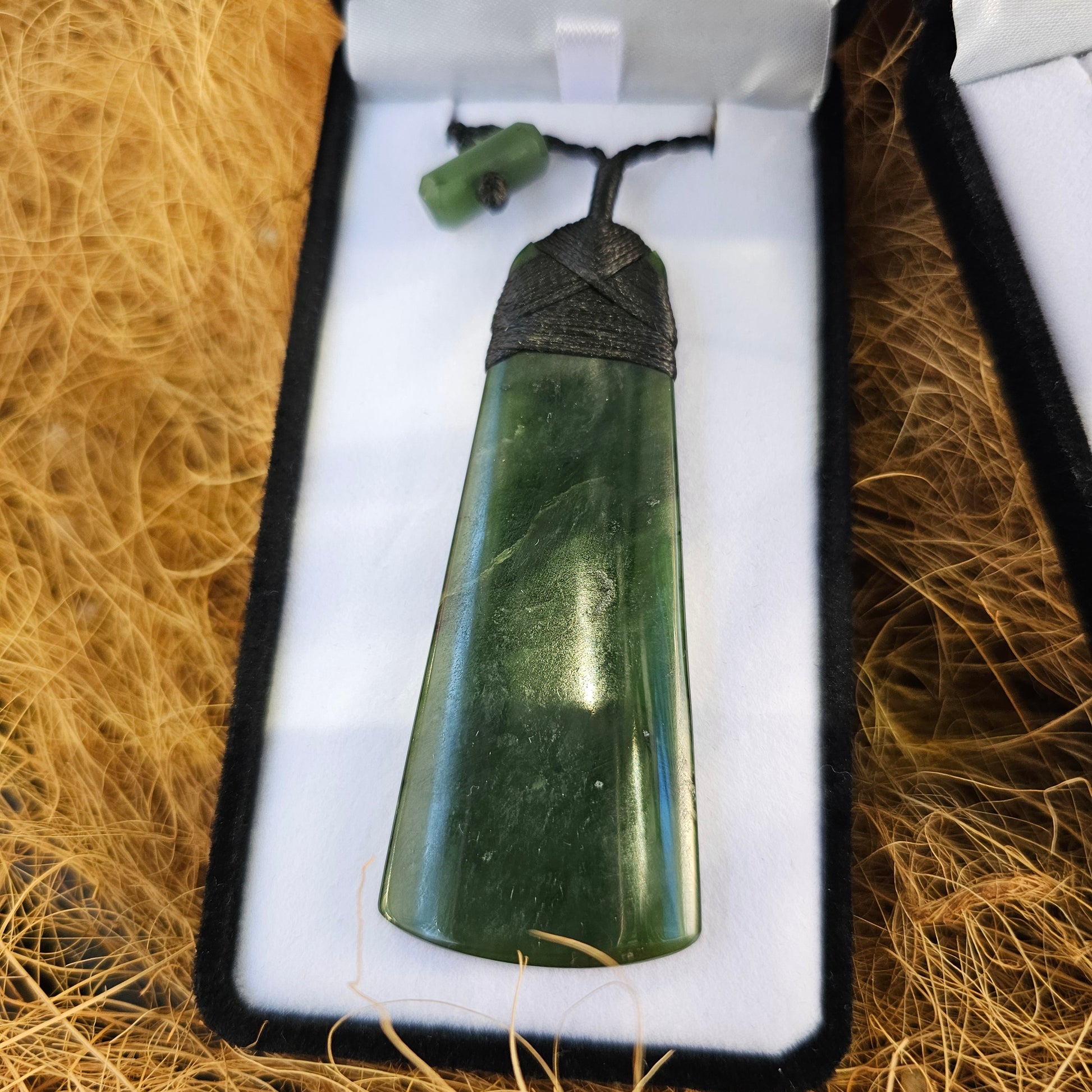 Greenstone Toki Pendant - Rivendell Shop