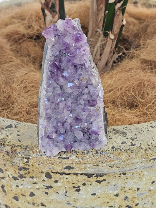 Standing amethyst - Rivendell Shop