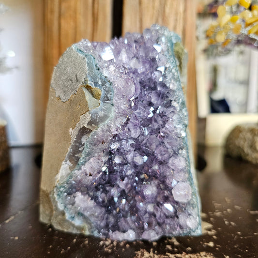 Standing amethyst