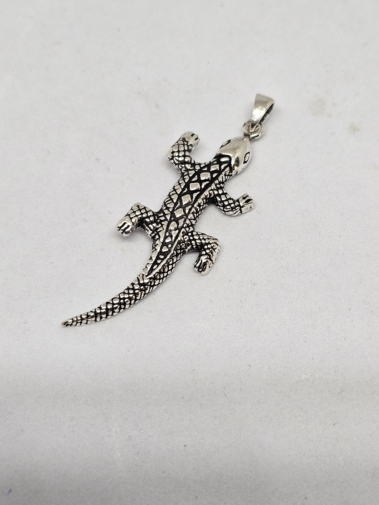 Lizard Pendant - Rivendell Shop