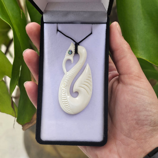 Bone Pendant - Manaia - Rivendell Shop