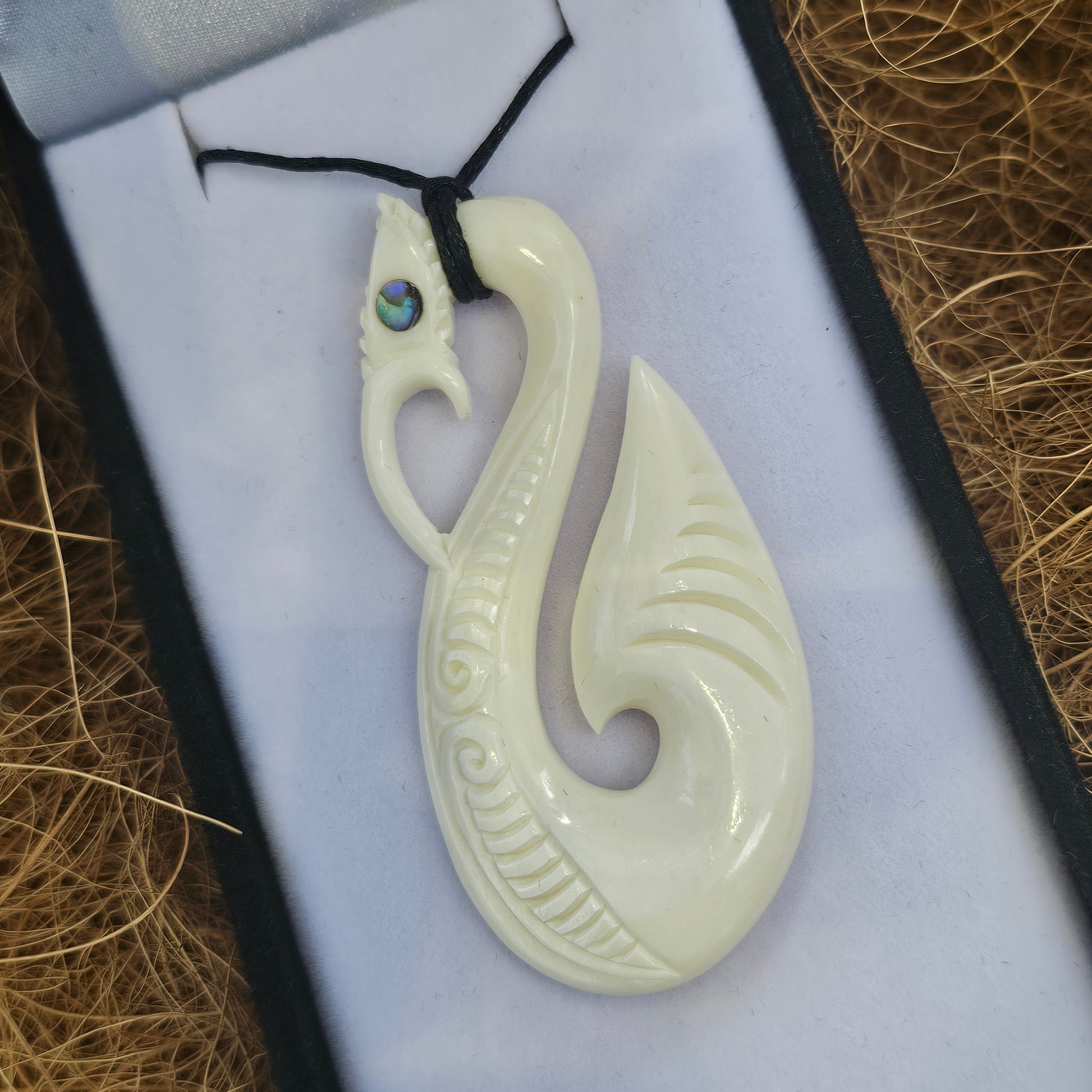 Bone Pendant - Manaia - Rivendell Shop