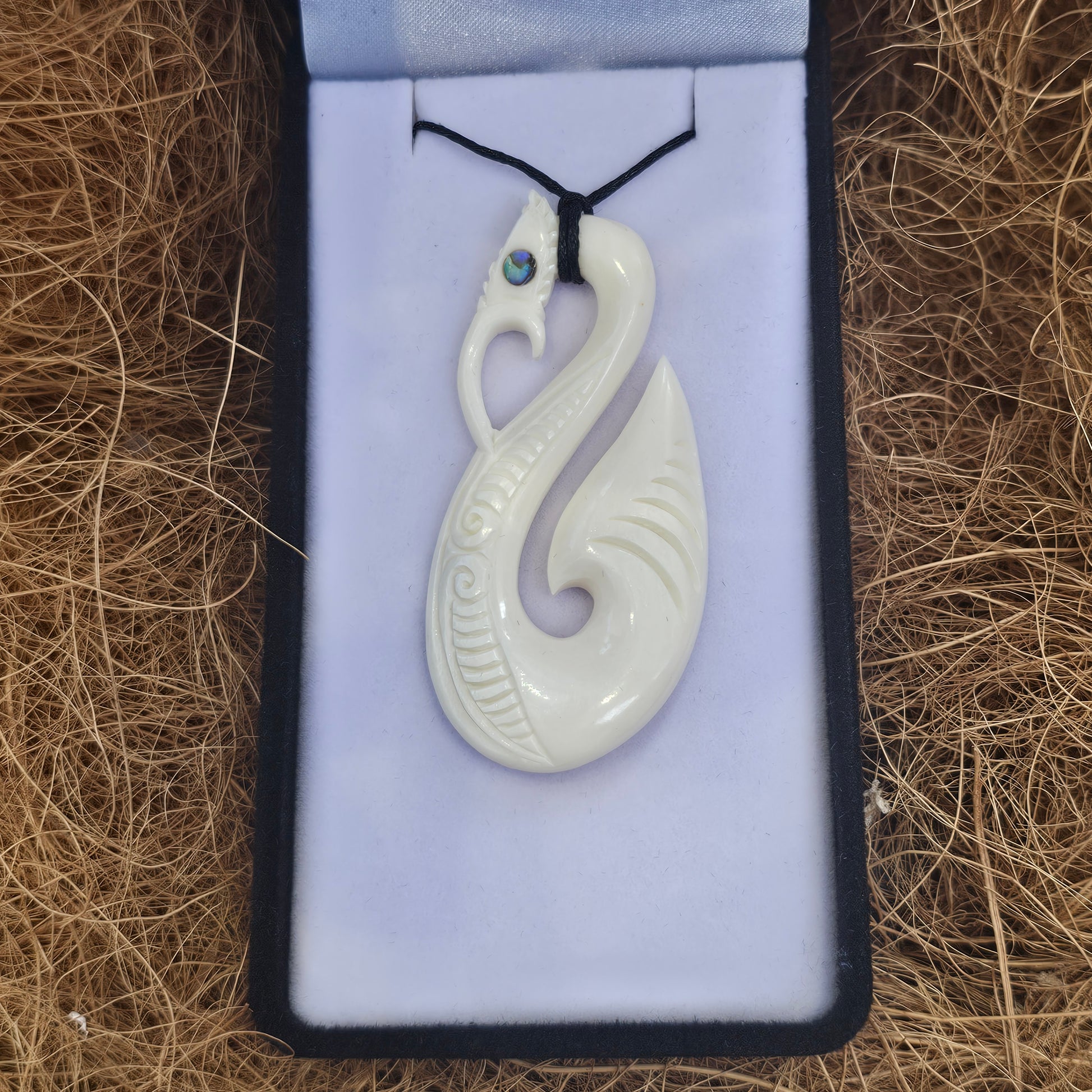 Bone Pendant - Manaia - Rivendell Shop