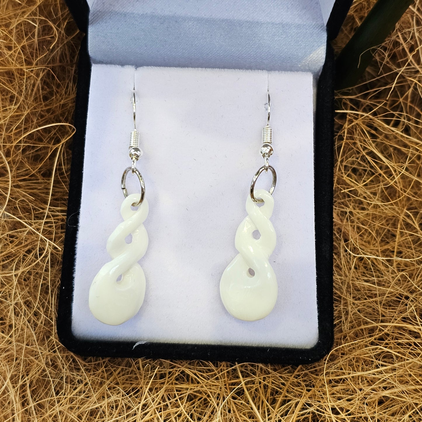 Handcarved Double Twist Bone Carving Earrings - Pikorua