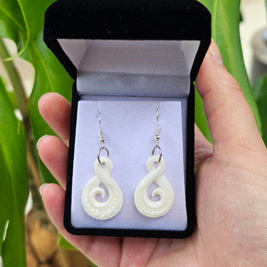 Handcarved Double Twist Bone Carving Earrings - Pikorua