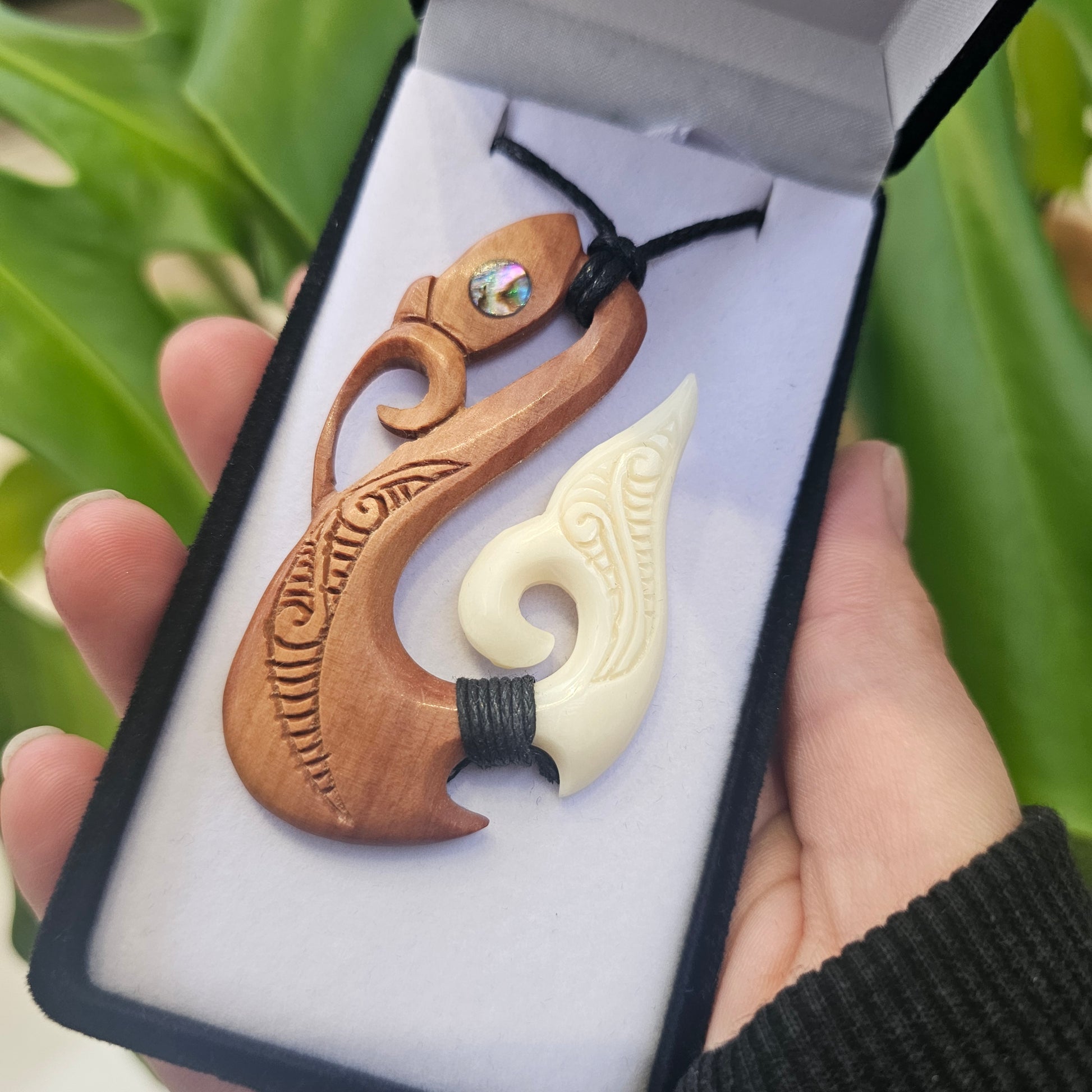 Manaia Bone Pendant with Wood - Rivendell Shop