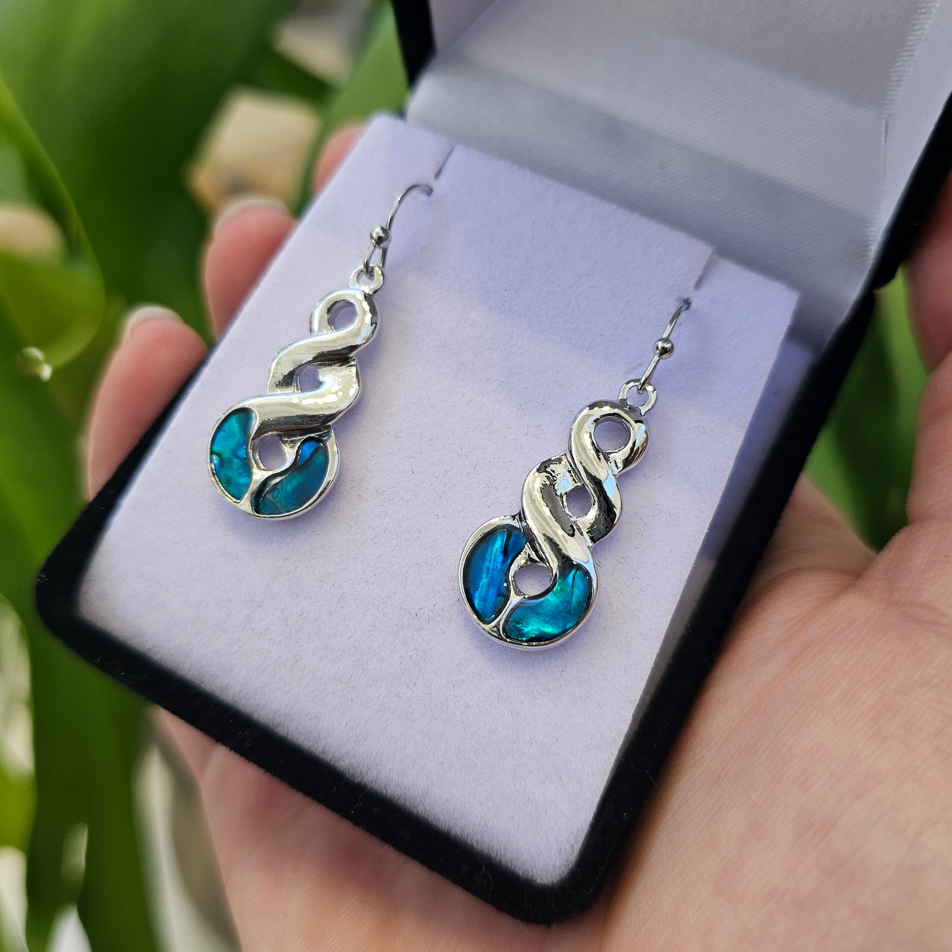 Paua Earrings - Pikorua (Twist) - Rivendell Shop