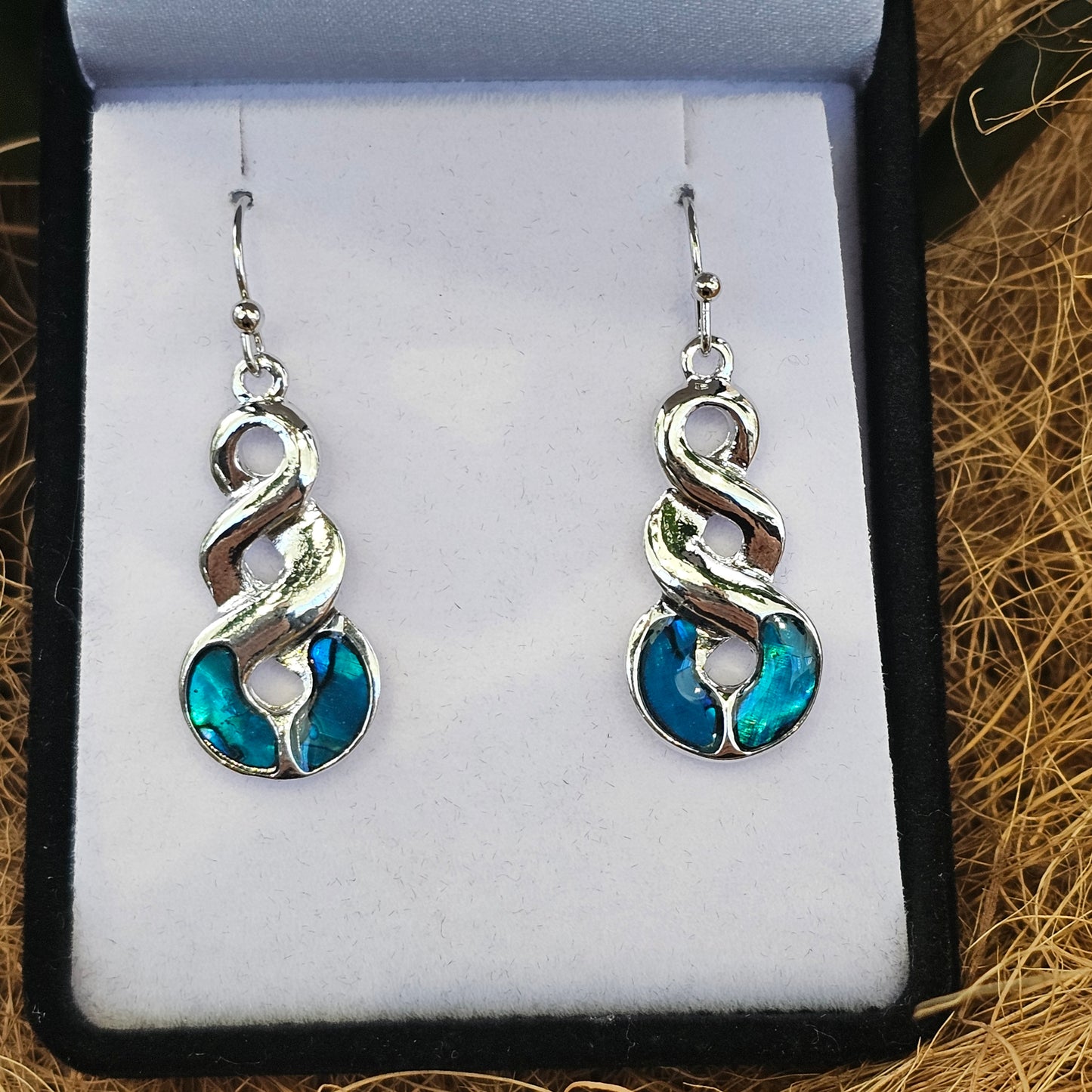 Paua Earrings - Pikorua (Twist) - Rivendell Shop