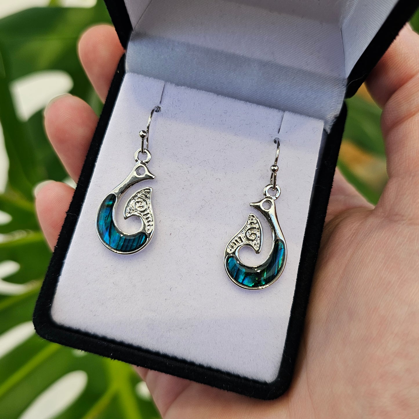 Paua Earrings - Hei Matau (Fish Hook)