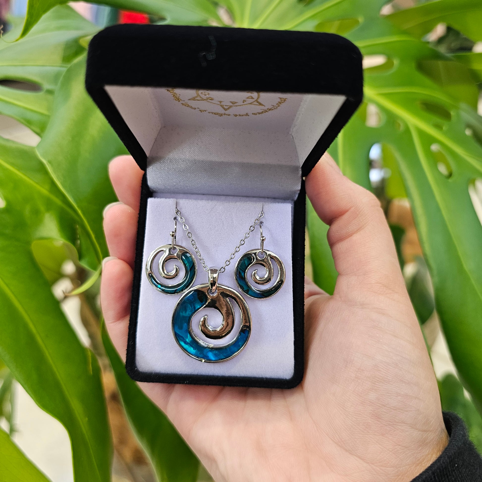 Paua Pendant & Earrings Set - Koru - Rivendell Shop
