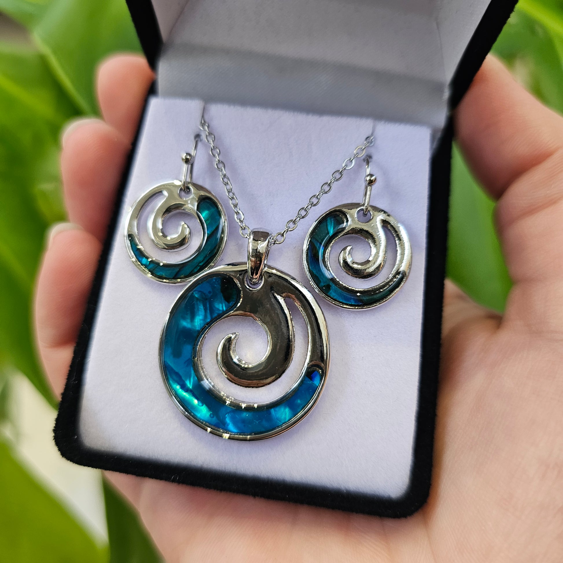 Paua Pendant & Earrings Set - Koru - Rivendell Shop