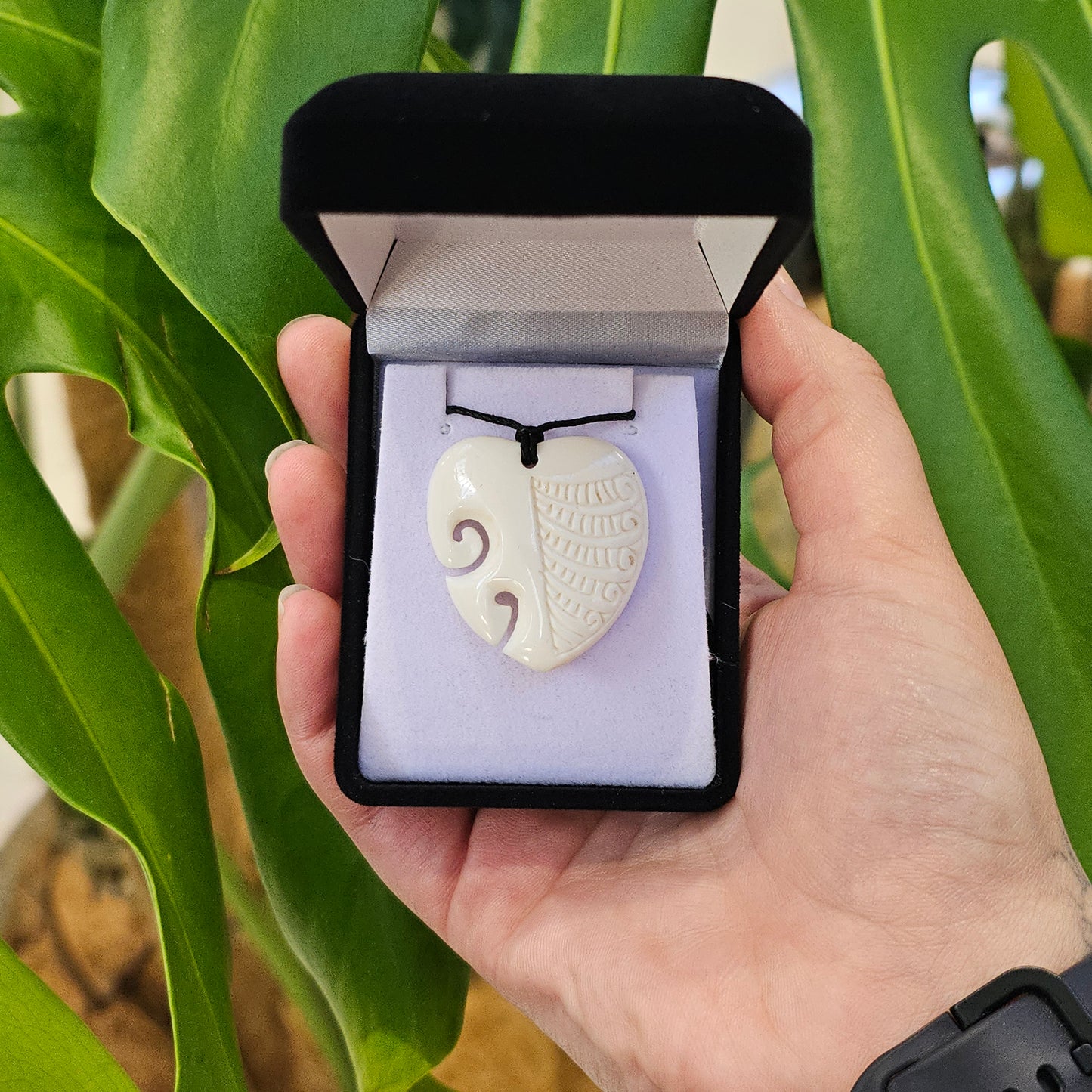 Handcarved Bone Pendant - Manawa (Heart)